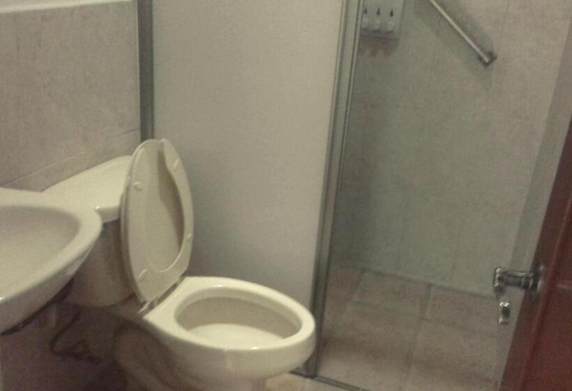 اتاق استاندارد, Don Nino