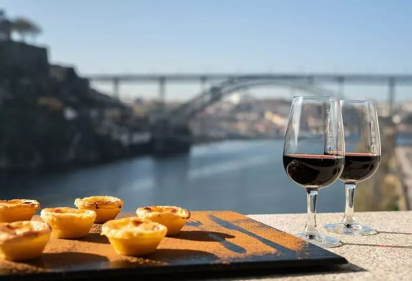 اتاق استاندارد با چشمانداز رودخانه, Eurostars Porto Douro