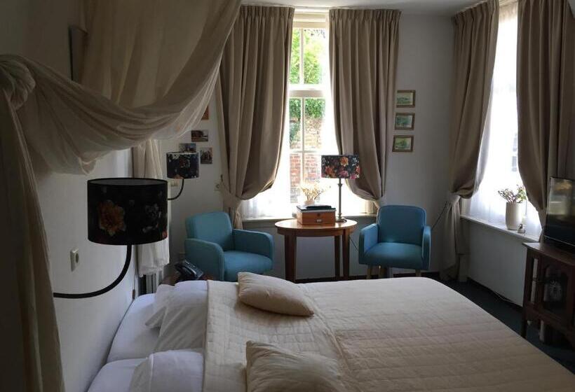 标准间, Hanzestadslogement De Leeuw, In Het Centrum, Met Een Binnenplaats, Kamers Met Badkamer En Toilet En