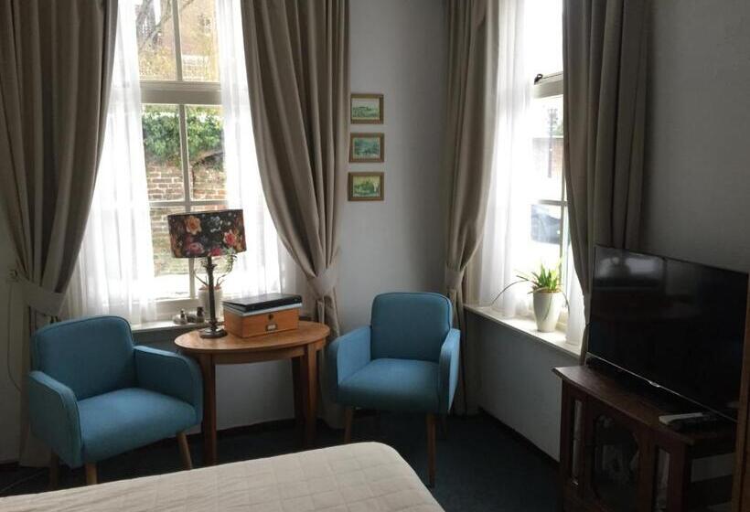 标准间, Hanzestadslogement De Leeuw, In Het Centrum, Met Een Binnenplaats, Kamers Met Badkamer En Toilet En