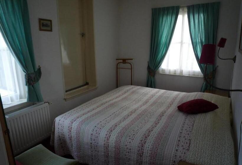 套房, Hanzestadslogement De Leeuw, In Het Centrum, Met Een Binnenplaats, Kamers Met Badkamer En Toilet En