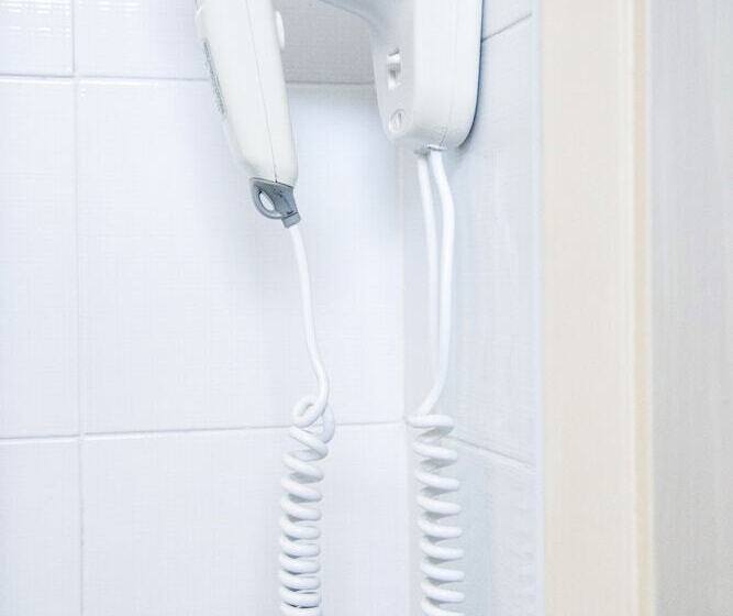 اتاق استاندارد چهارنفره با بالکن, Kinda