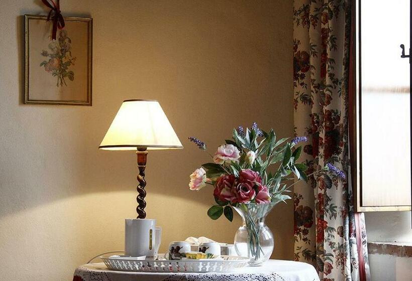 Полулюкс, La Canonica Di San Michele