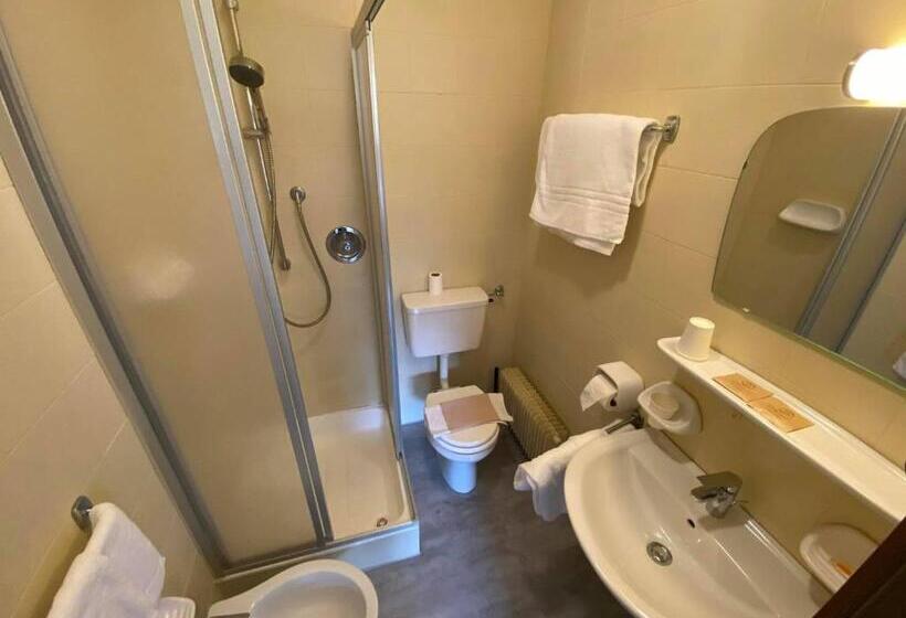 带阳台标准四人间, Laimerhof