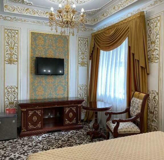 سوییت خانوادگی, Lion