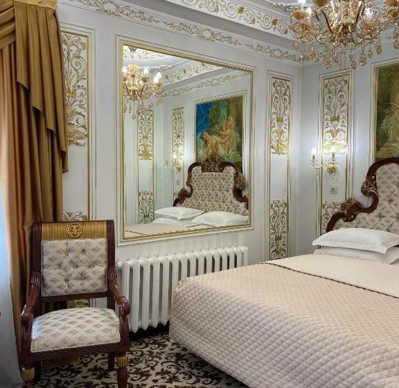 سوییت خانوادگی, Lion