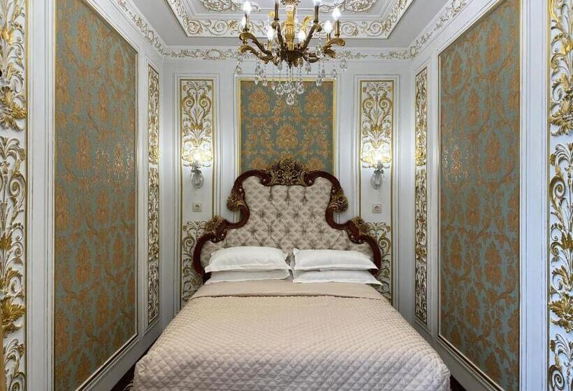 سوییت خانوادگی, Lion