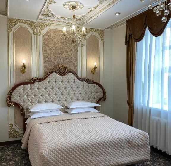 اتاق خانوادگی, Lion