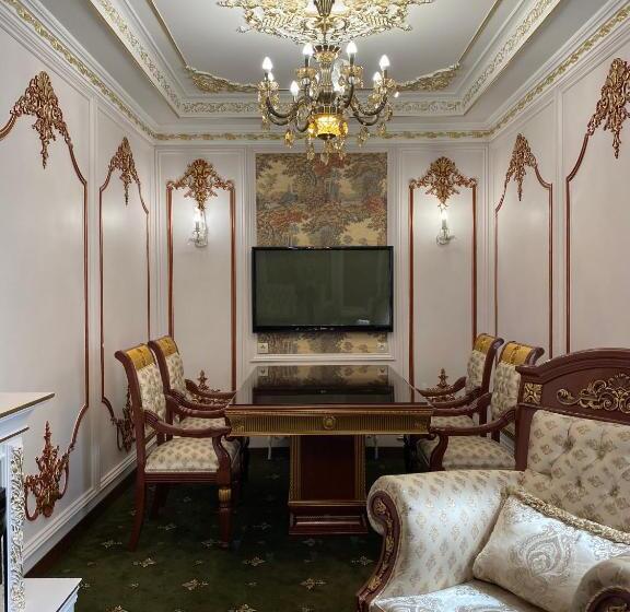 آپارتمان 1 خوابه, Lion