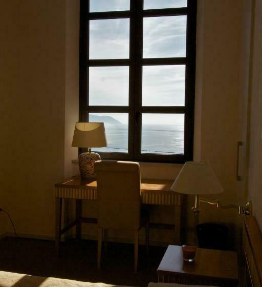 آپارتمان 1 خوابه با چشمانداز دریا, Miramare Apartments&suites