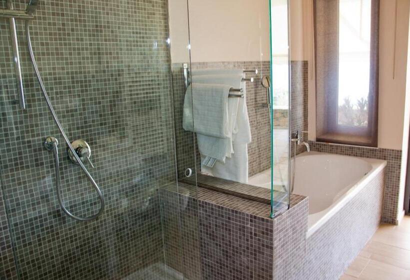 سوییت با چشمانداز دریا, Miramare Apartments&suites