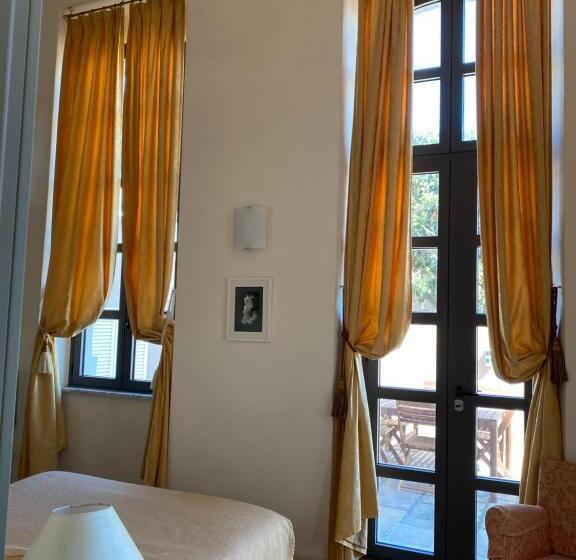 آپارتمان 1 خوابه همکف, Miramare Apartments&suites