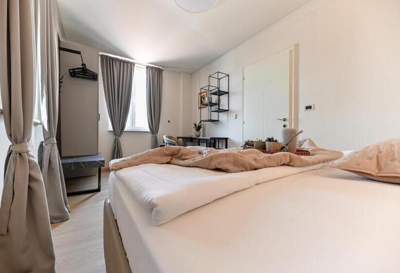 带1个卧室的带海景的公寓, Villa Hresc M