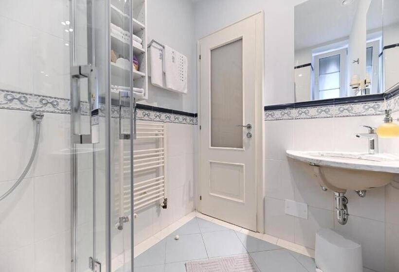 标准间, Villa Hresc M