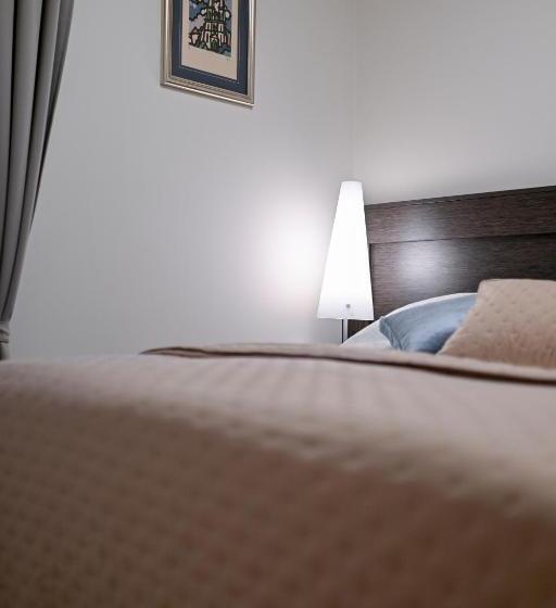 带2个卧室带海景的公寓, Villa Hresc M