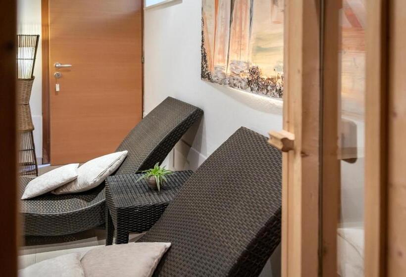 חדר אקונומי, Panorama Residence Schlossblick