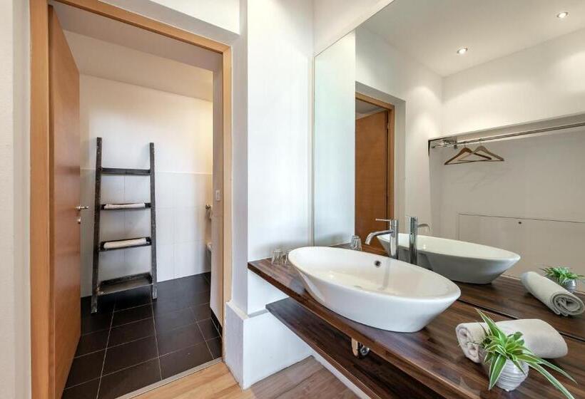 חדר אקונומי, Panorama Residence Schlossblick