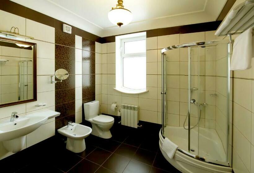 سوییت جونیور, Villa Rossa