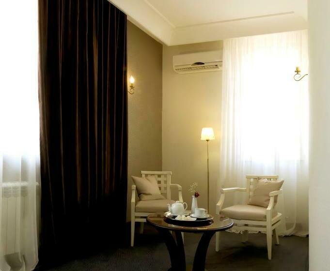 سوییت جونیور, Villa Rossa