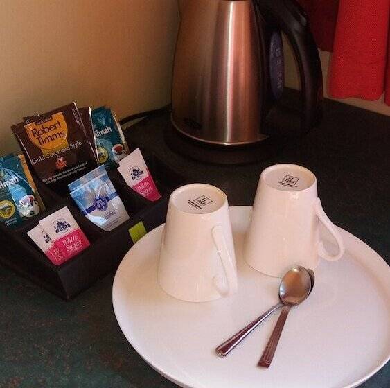 标准间, Yha Nelson