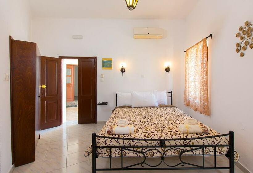 חדר סטנדרט, Knights Of The Old Town