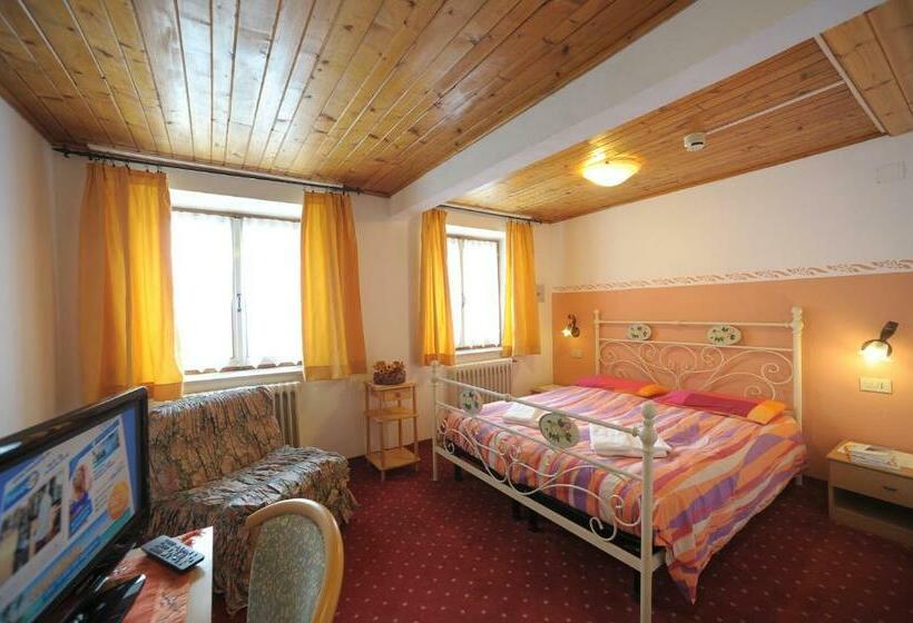 Номер Стандарт Трехместный, Albergo Malga Ciapela