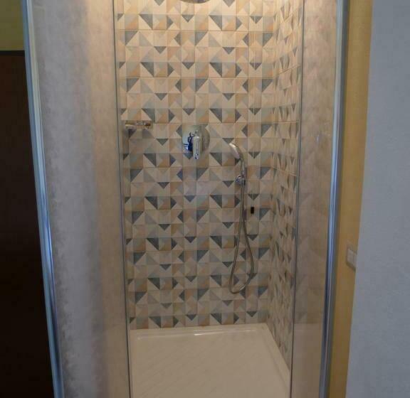 Трехместный Номер Базовый, Alexander