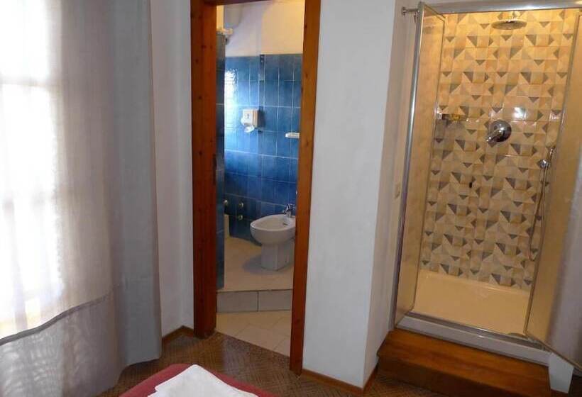 Номер Стандарт, Alexander