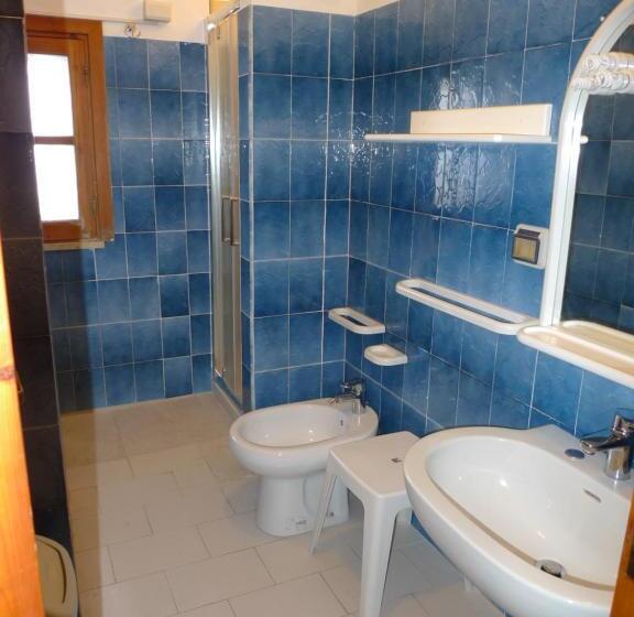 Четырехместный Номер Стандарт, Alexander