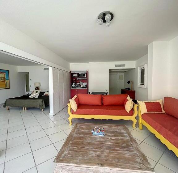 Deluxe Suite Sea View, Le Domaine Anse Marcel Beach Resort