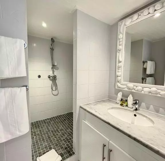 Deluxe Suite Sea View, Le Domaine Anse Marcel Beach Resort