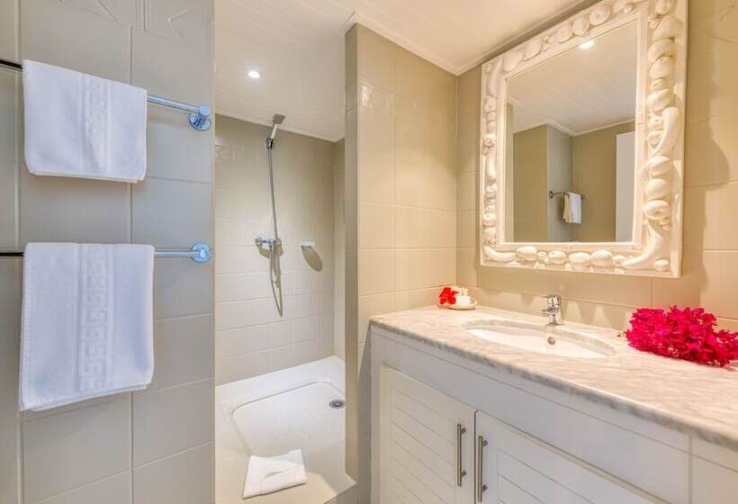 Deluxe Suite Sea View, Le Domaine Anse Marcel Beach Resort