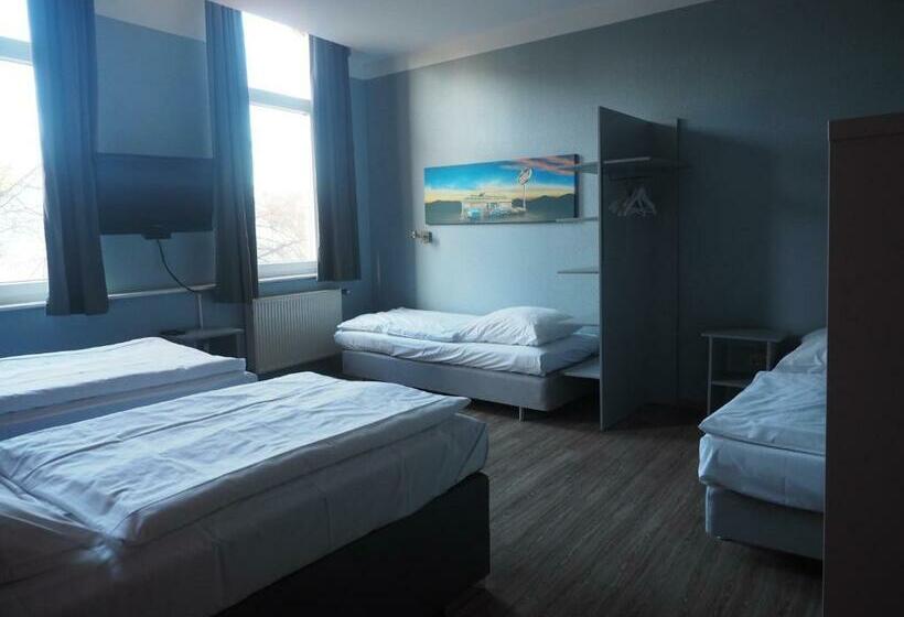 Семейный Номер, Apart Hotel Sarstedter Hof