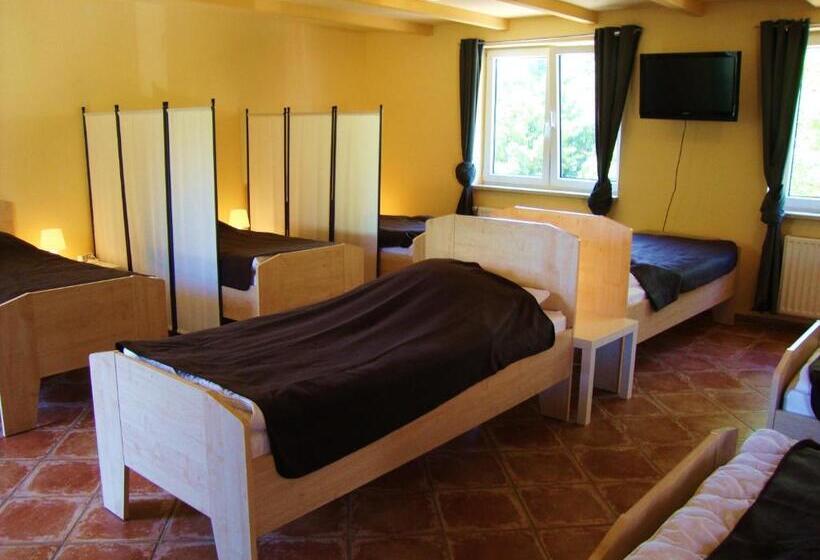 共用房间的床, Apart Hotel Sarstedter Hof