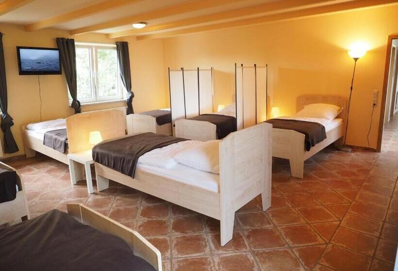 共用房间的床, Apart Hotel Sarstedter Hof