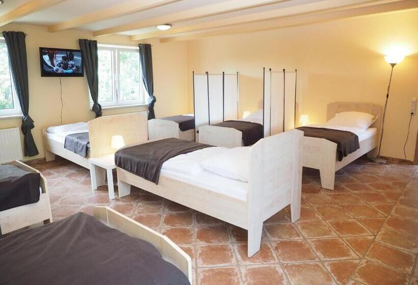 共用房间的床, Apart Hotel Sarstedter Hof