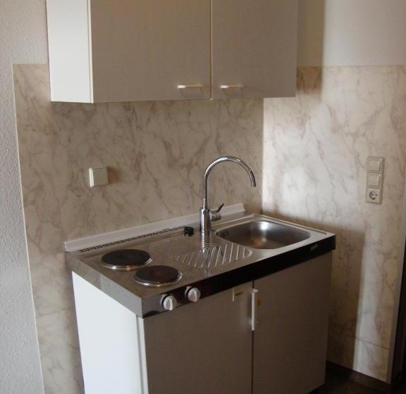 标准三人间, Apart Hotel Sarstedter Hof