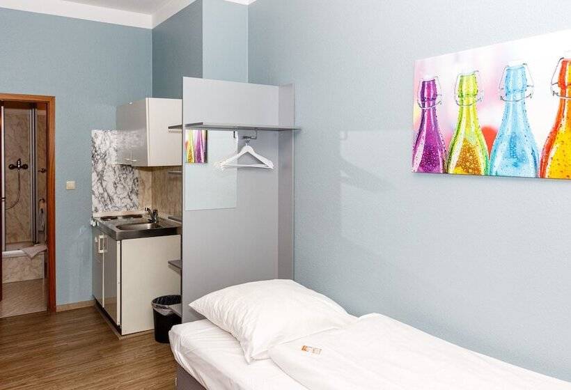 标准三人间, Apart Hotel Sarstedter Hof