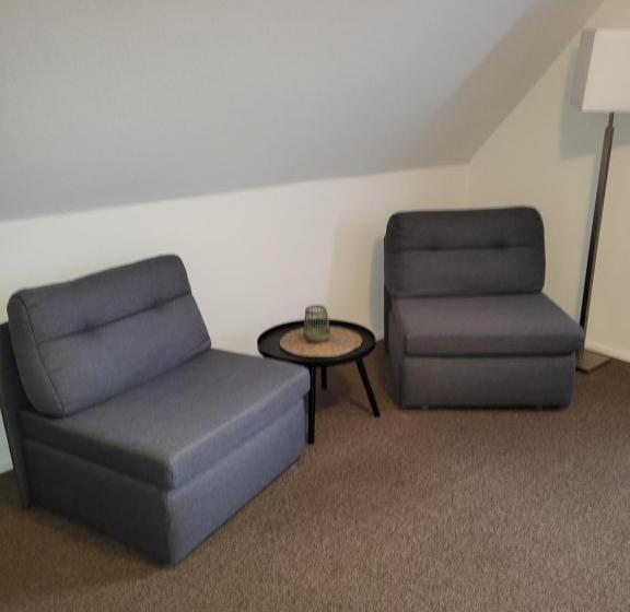 غرفة عائلية, Bootshaus