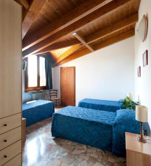 חדר סטנדרט לשלושה, Caselle