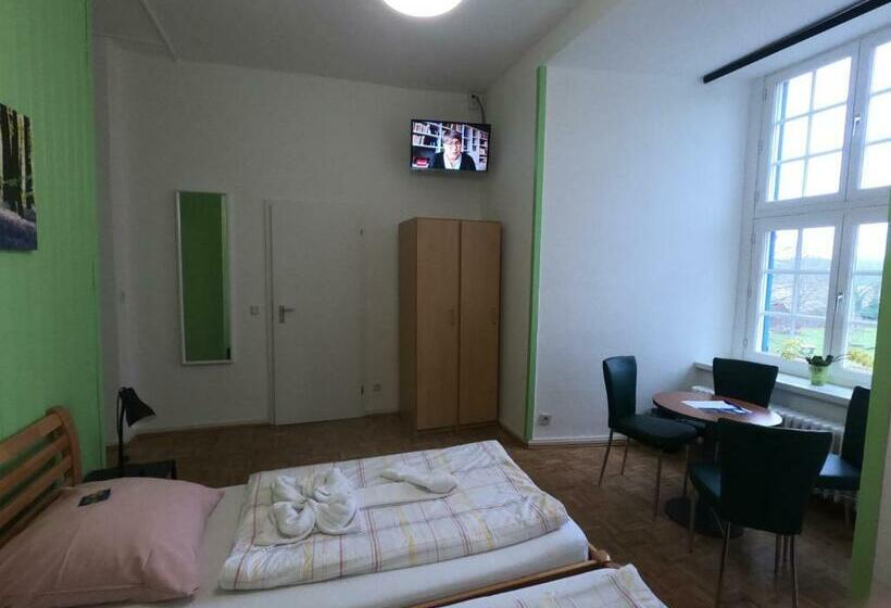 家庭间, Schloss Walbeck