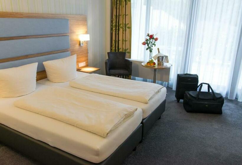 חדר סטנדרט נוף לאגם, Seehotel Forst