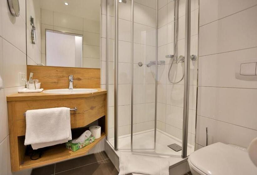 コンフォートルーム, Ochsen