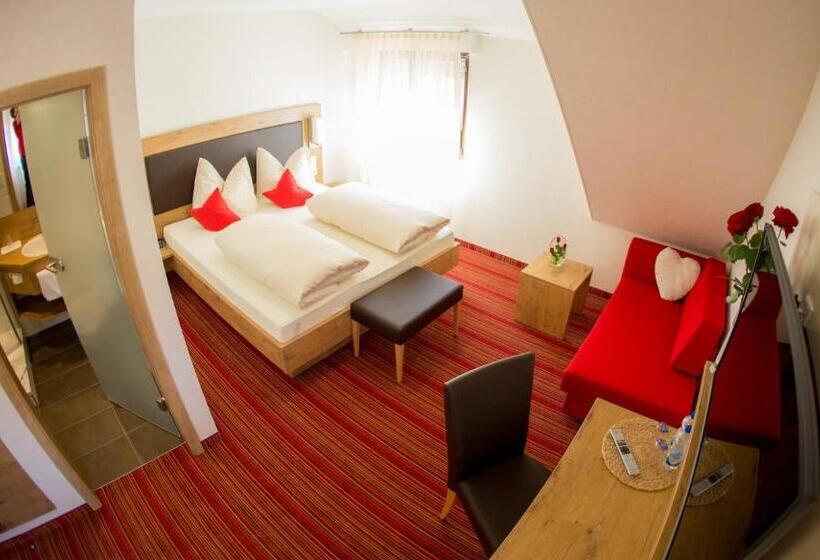 コンフォートルーム, Ochsen