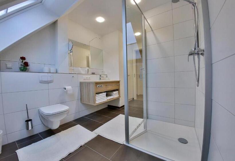 １ベッドルームペントハウスアパート, Ochsen