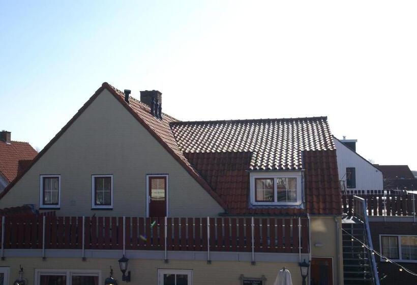 ２ベッドルームアパートメント, Restaurant De Boekanier