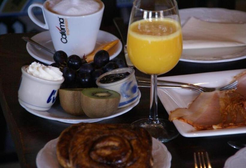 ２ベッドルームアパートメント, Restaurant De Boekanier