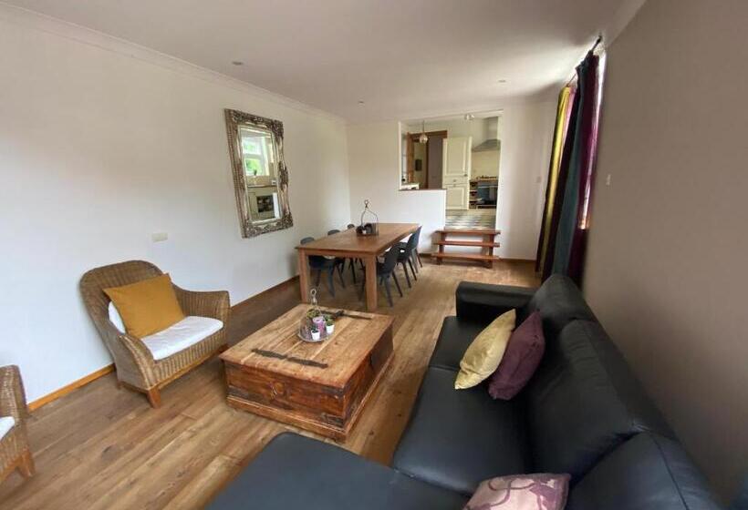 ３ベッドルームアパートメント, Restaurant De Boekanier