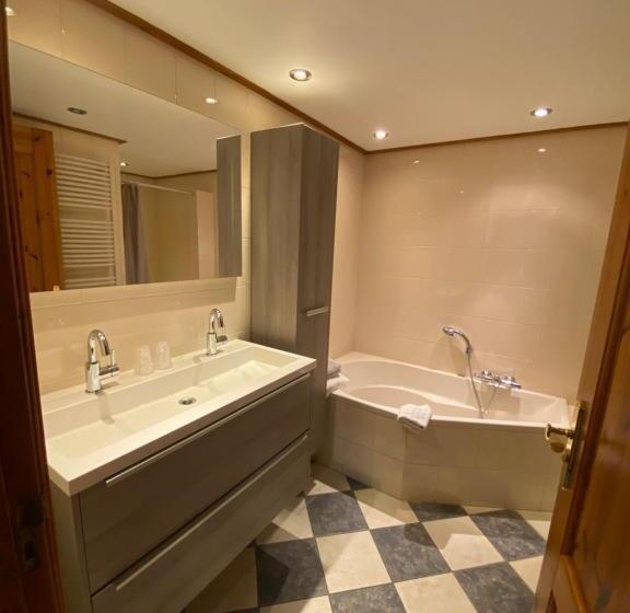 ３ベッドルームアパートメント, Restaurant De Boekanier