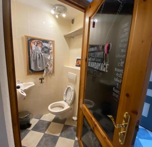 ３ベッドルームアパートメント, Restaurant De Boekanier